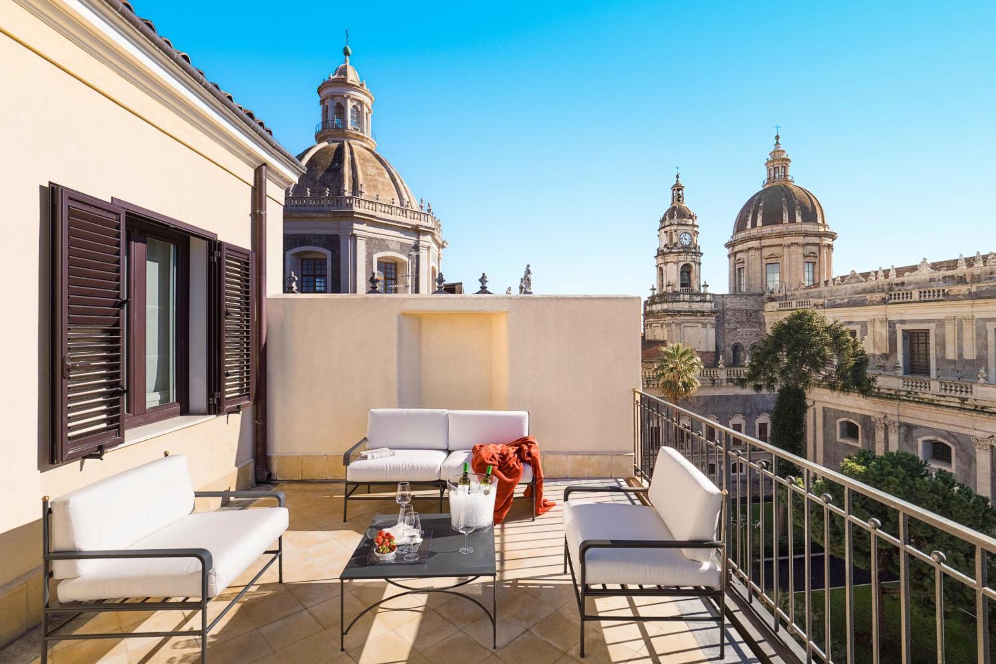Penthouse Duomo Apartman Catania-Fontanarossai nemzetközi repülőtér Kültér fotó